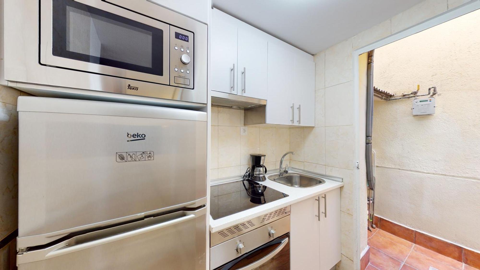 Cozy Apartment In Malasana For 4 Pax - Velarde Madrid Bagian luar foto