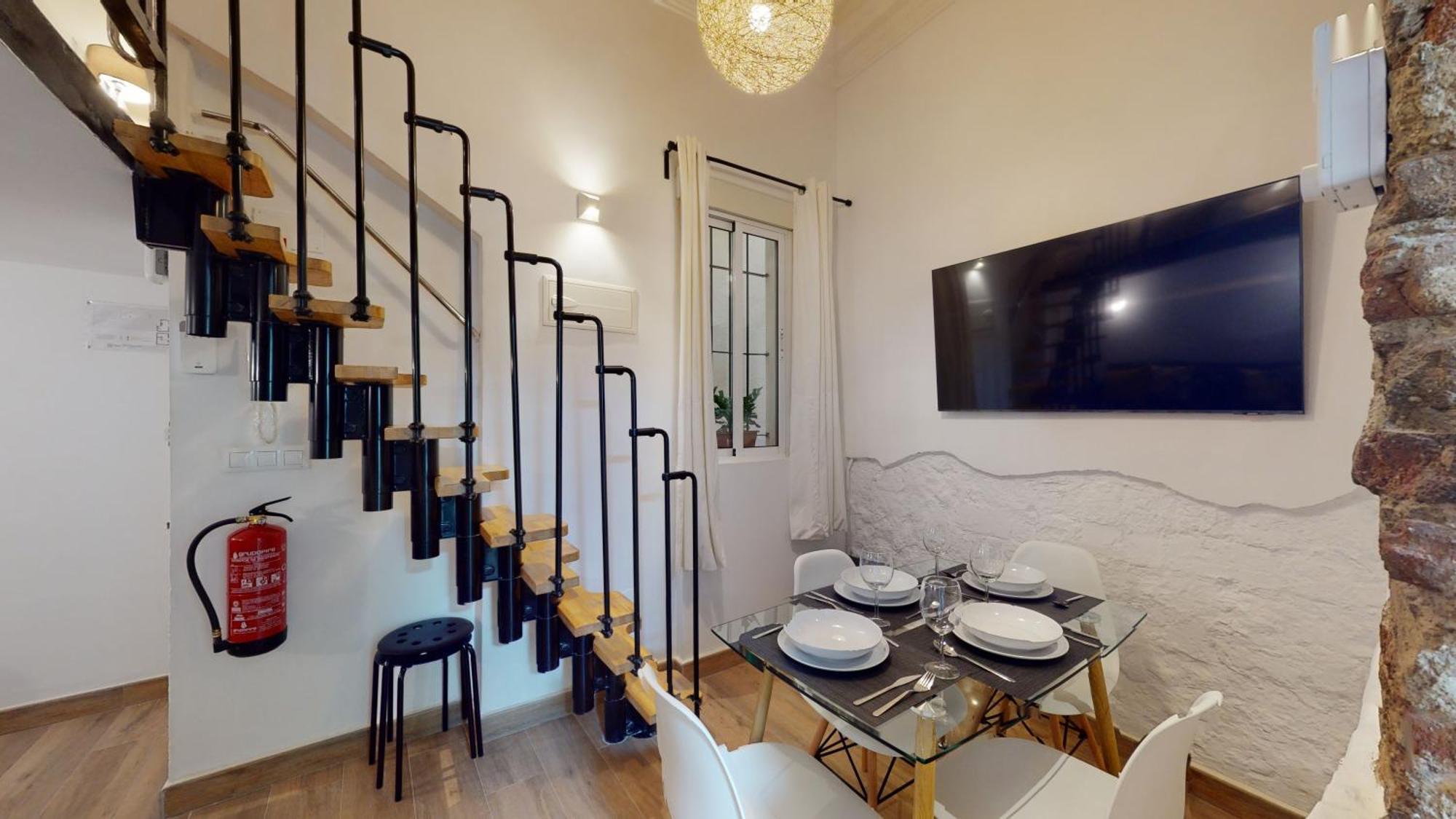 Cozy Apartment In Malasana For 4 Pax - Velarde Madrid Bagian luar foto